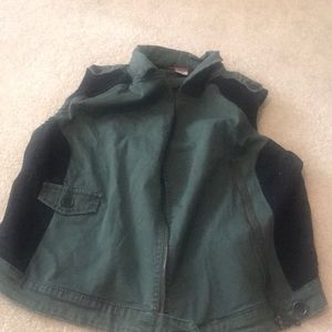 Black/green vest!